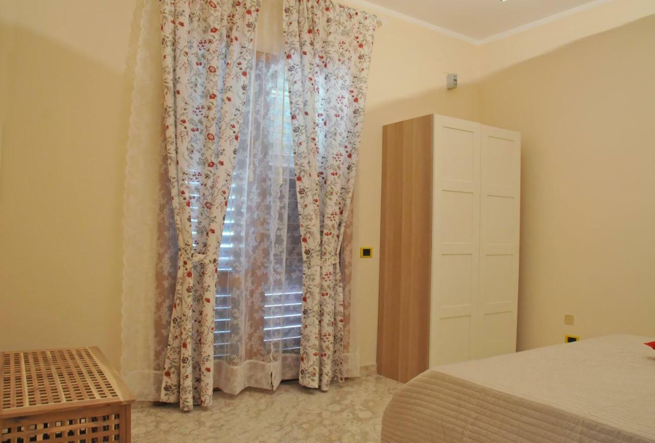 Bed and Breakfast Paestum Rosae Exterior foto